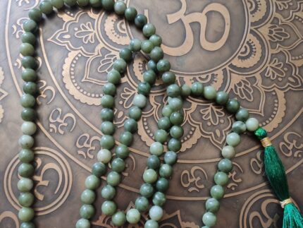 Нефритовые чётки премиум класса 108 бусин (6,5–7 мм) – здоровье,долголетие,энергия баланса,нефритовые чётки,чётки из нефрита 108 бусин,чётки премиум,купить нефритовые чётки,чётки для медитации,буддийские чётки,мантра-чётки,чётки натуральный камень,чётки для практики,зелёный нефрит чётки