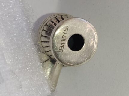 Серебряный Шива-лингам 999 пробы со змеей,Серебряный Шива-лингам 999 пробы купить,лингам со змеей,серебряный лингам Индия,оберег Шивы со змеей,лингам для медитации,мощный оберег Шива,Шива-лингам чистое серебро